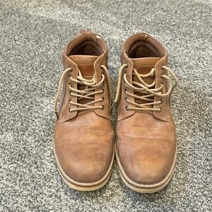 Men’s size 11, brown boots